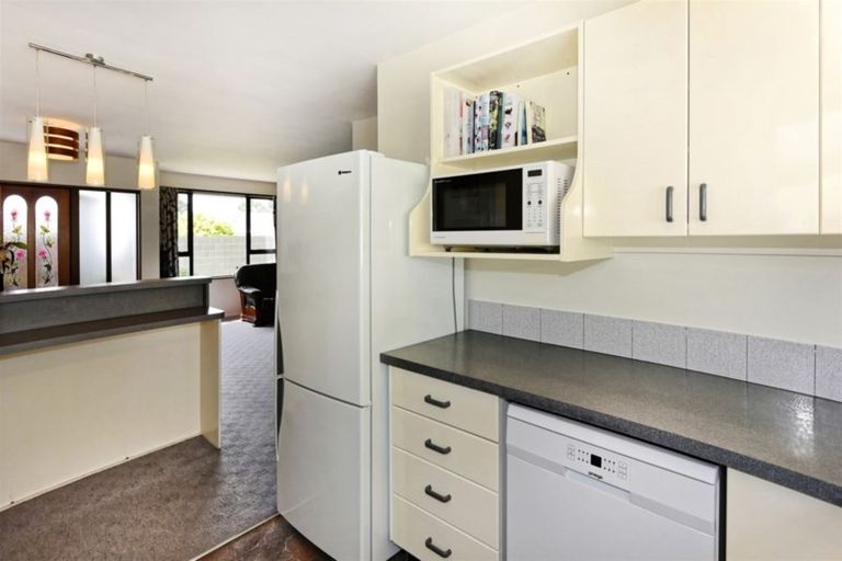 Photo of property in 1 Boston Avenue, Hornby, Christchurch, 8042