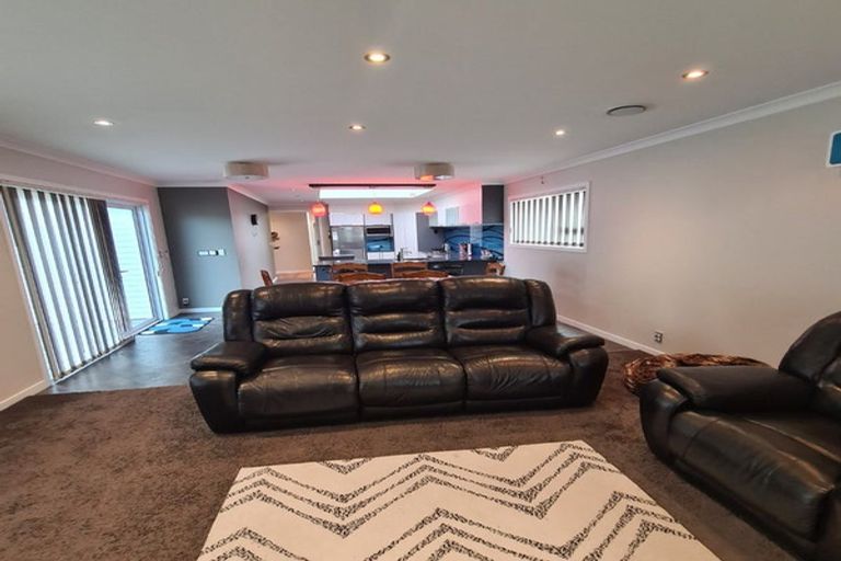 Photo of property in 39 Fairfield Avenue, Fairfield, Lower Hutt, 5011