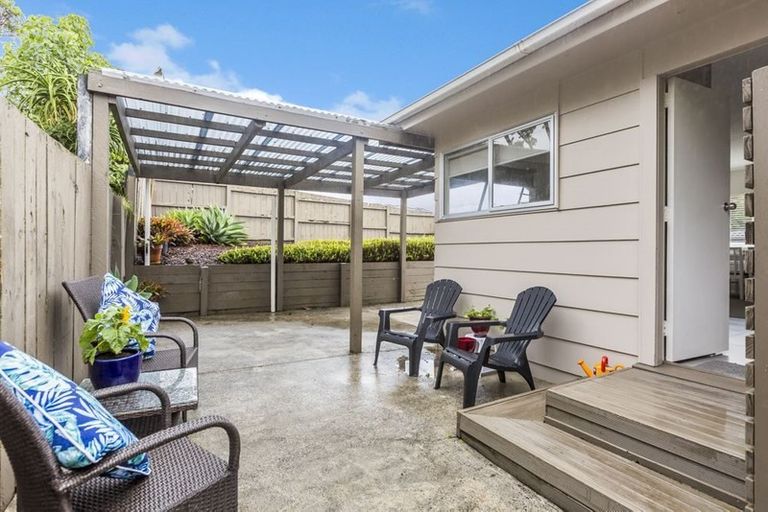 Photo of property in 1/25 Mayall Avenue, Beach Haven, Auckland, 0626