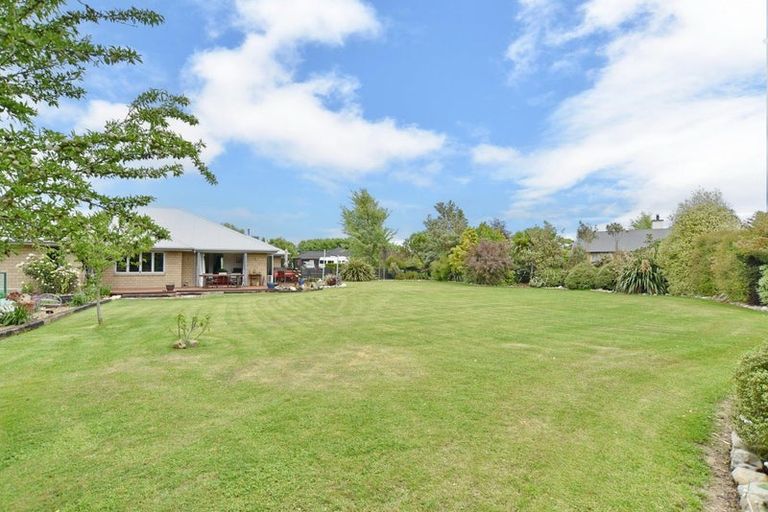 Photo of property in 9 Riverside Way, Amberley, 7410