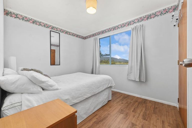 Photo of property in 42 Rutherford Drive, Waikanae Beach, Waikanae, 5036