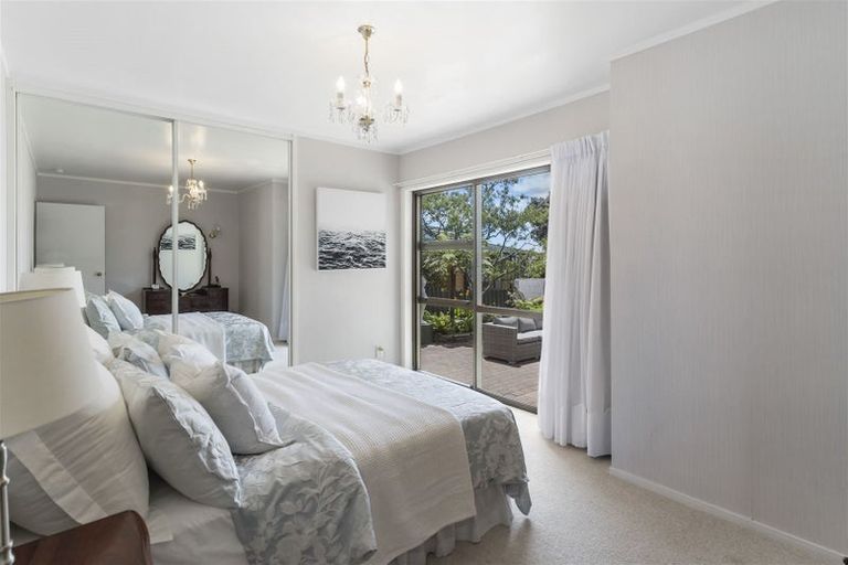 Photo of property in 2/26 Tui Glen Road, Birkenhead, Auckland, 0626
