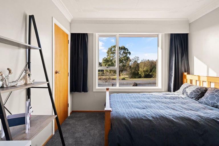 Photo of property in 1 Kinmont Crescent, Kinmont Park, Mosgiel, 9024