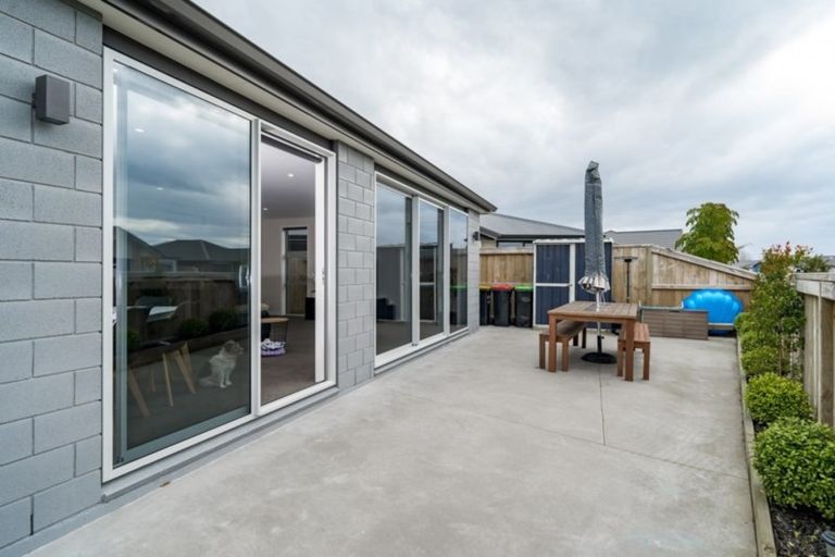 Photo of property in 2 Teachers Court, Papamoa Beach, Papamoa, 3118