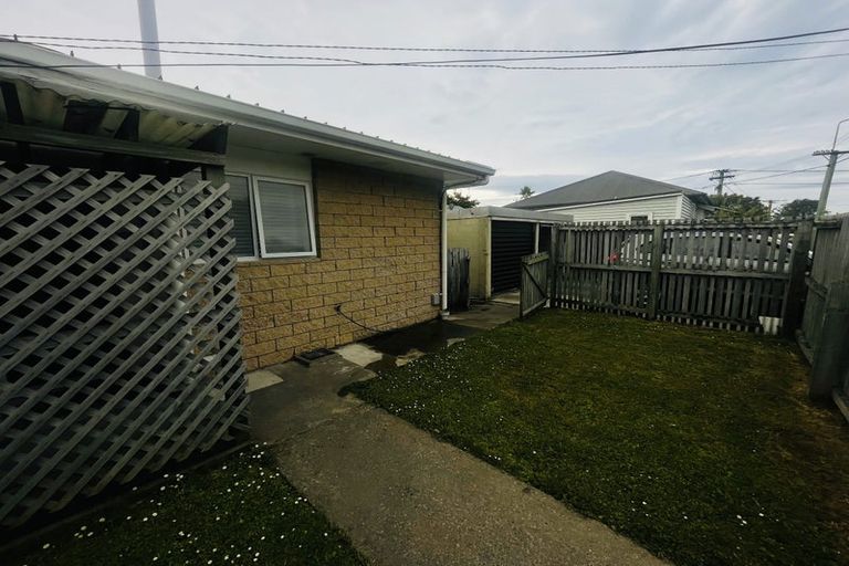 Photo of property in 27a Koromiko Street, Saint Martins, Christchurch, 8022