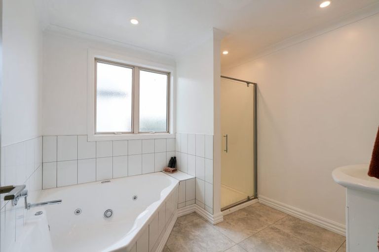 Photo of property in 38 Macandrew Street, Otautau, 9610
