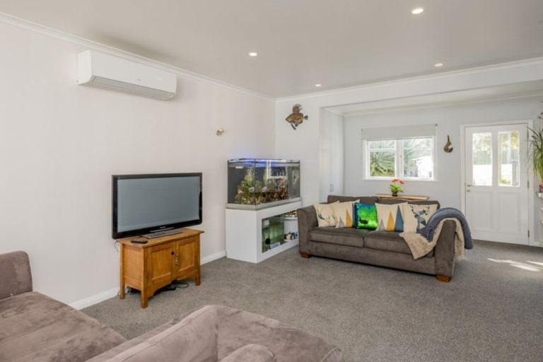 Photo of property in 153 Wellington Road, Paekakariki, 5034