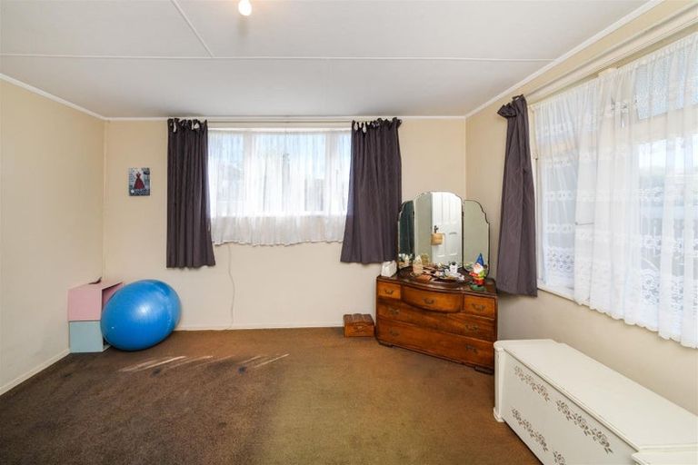 Photo of property in 13 Hunia Street, Marton, 4710