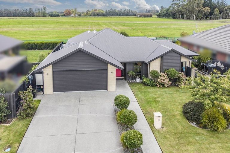 Photo of property in 13 Lancewood Way, Rangiora, 7400