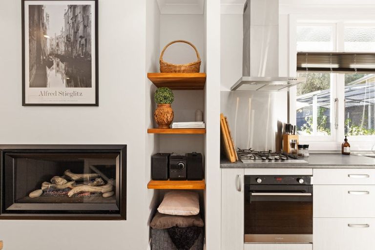 Photo of property in 101 Milton Road, Bluff Hill, Napier, 4110