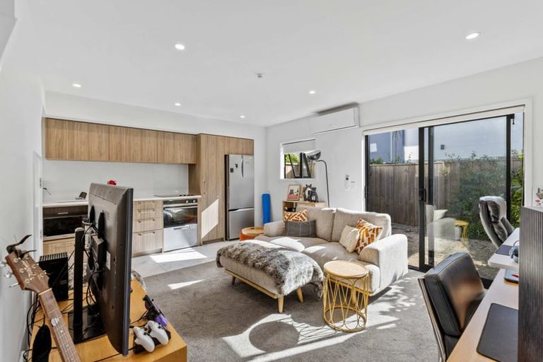Photo of property in 6/221 Armagh Street, Christchurch Central, Christchurch, 8011