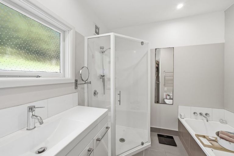 Photo of property in 2 Aotea Terrace, Huntsbury, Christchurch, 8022