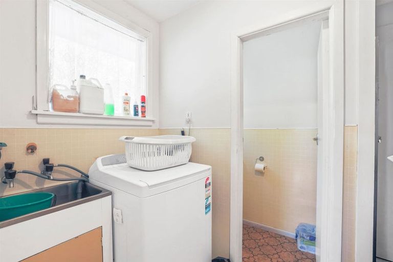 Photo of property in 25 Main North Road, Woodend, 7610