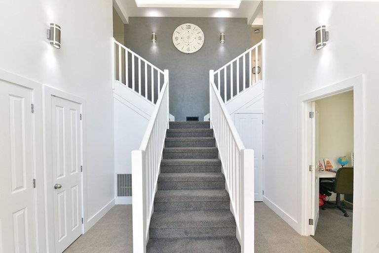 Photo of property in 353 Gulf Harbour Drive, Gulf Harbour, Whangaparaoa, 0930