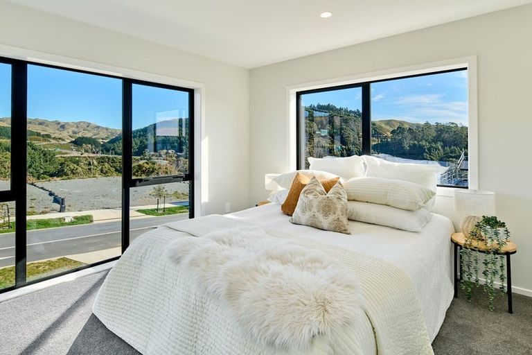 Photo of property in 69 Holystone Road, Whitby, Porirua, 5024