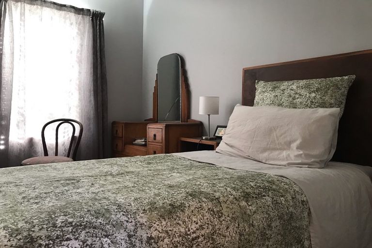 Photo of property in 2 Turenne Street, Inner Kaiti, Gisborne, 4010