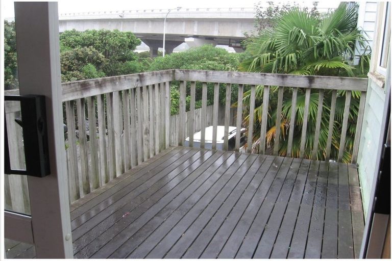 Photo of property in 33-33a Onehunga Mall, Onehunga, Auckland, 1061