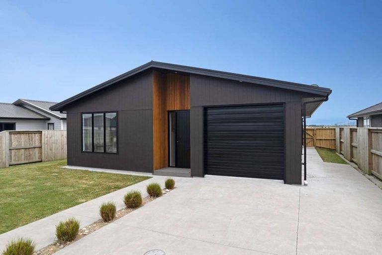 Photo of property in 18 Mcwatters Drive, Ngatea, 3503