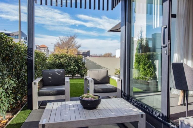 Photo of property in 1/50 Kilmore Street, Christchurch Central, Christchurch, 8013