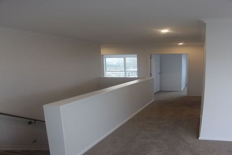 Photo of property in 29 Ambar Ridge Avenue, Massey, Auckland, 0614
