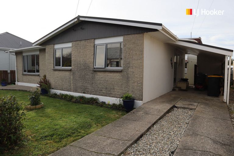 Photo of property in 11 Dick Street, South Dunedin, Dunedin, 9012