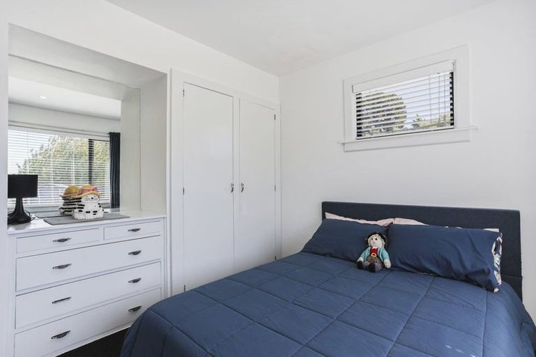 Photo of property in 17 Colac Street, Avondale, Christchurch, 8061