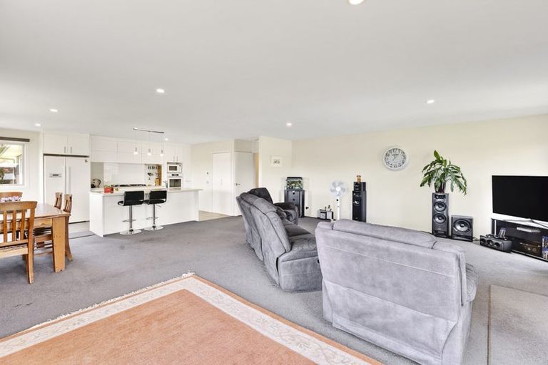 Photo of property in 1 Criffel Place, Luggate, Cromwell, 9383