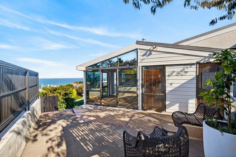 Photo of property in 9 Harvey Road, Bluff Hill, Napier, 4110