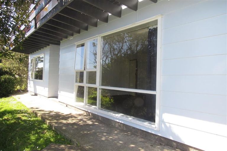 Photo of property in 64 Pembroke Road, Northland, Wellington, 6012