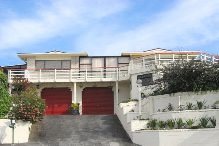 Photo of property in 8 Renown Place, Spotswood, New Plymouth, 4310