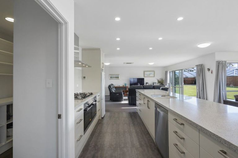 Photo of property in 11 Brampton Drive, West Melton, 7618