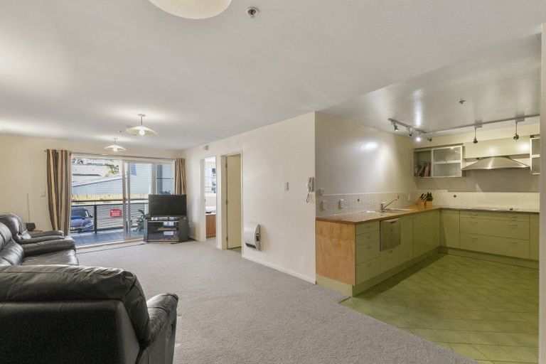 Photo of property in 3/6 Elizabeth Street, Mount Victoria, Wellington, 6011