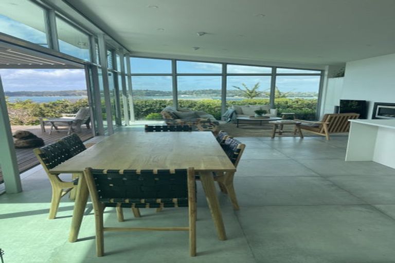 Photo of property in 17 Ardern Avenue, Stanmore Bay, Whangaparaoa, 0932