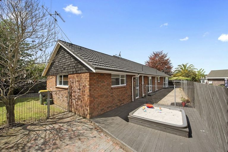 Photo of property in 12 Willowfield Place, Pukete, Hamilton, 3200