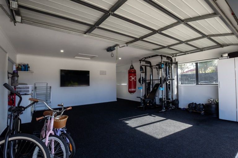 Photo of property in 98 Twin Oak Avenue, Papamoa Beach, Papamoa, 3118