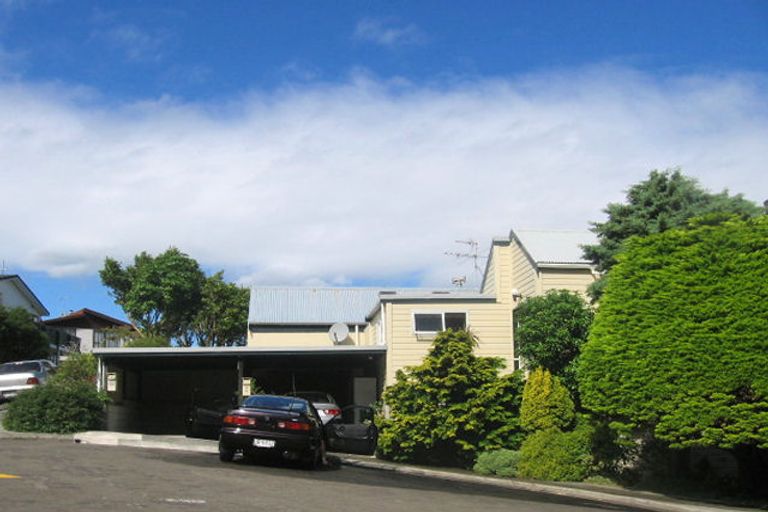 Photo of property in 16b Ngarimu Grove, Ngaio, Wellington, 6035