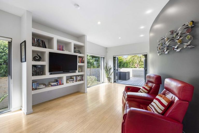 Photo of property in 15 Gulf View Road, Murrays Bay, Auckland, 0630