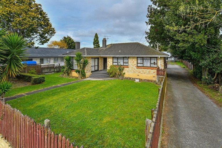 Photo of property in 14 Grove Road, Papakura, 2110