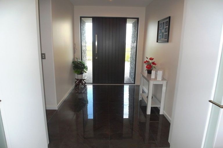 Photo of property in 22 Josephine Crescent, Aidanfield, Christchurch, 8025