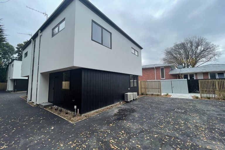 Photo of property in 4/41 Horseshoe Lake Road, Shirley, Christchurch, 8061