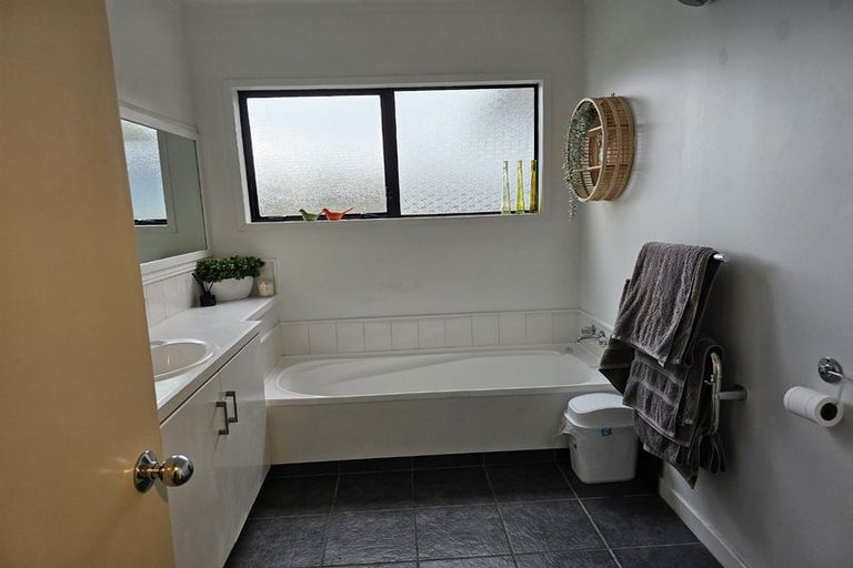 Photo of property in 3/53 Dominion Park Street, Johnsonville, Wellington, 6037