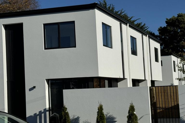 Photo of property in 2/41 Horseshoe Lake Road, Shirley, Christchurch, 8061