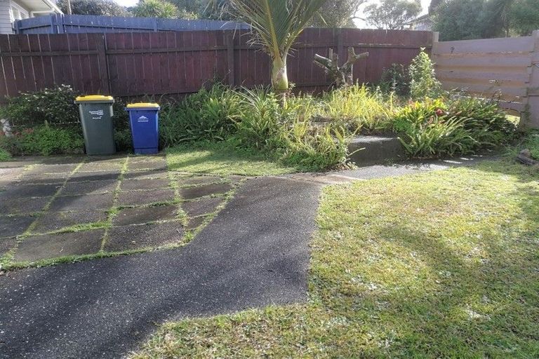 Photo of property in 18 Ramillies Place, Glenfield, Auckland, 0629
