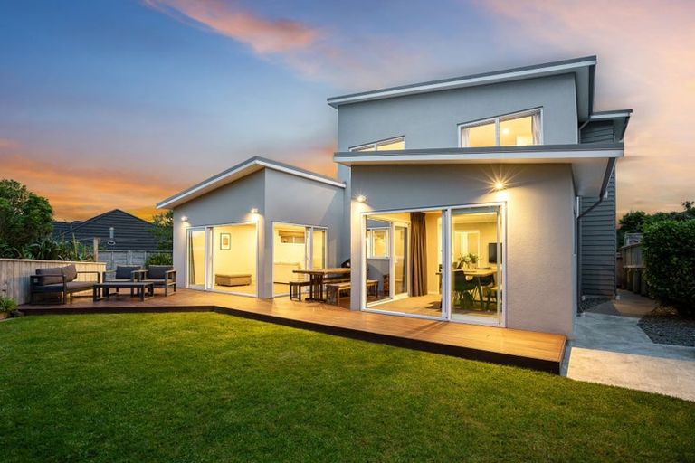 Photo of property in 51 Nelson Avenue, Aotea, Porirua, 5024