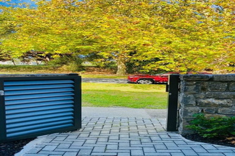 Photo of property in 65a Seabrook Avenue, New Lynn, Auckland, 0600