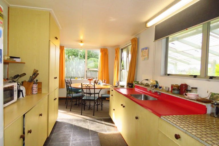 Photo of property in 156 Brougham Street, Westport, 7825