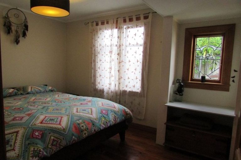 Photo of property in 24 Ticehurst Road, Lyttelton, 8082