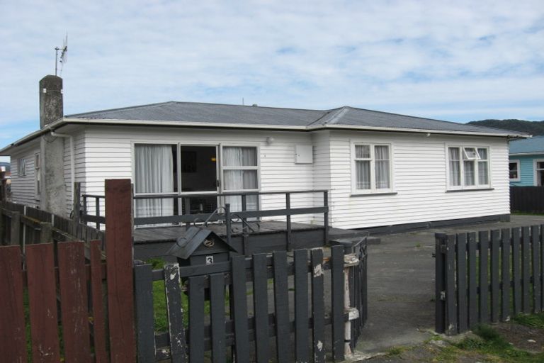 Photo of property in 3 Bythell Street, Wainuiomata, Lower Hutt, 5014