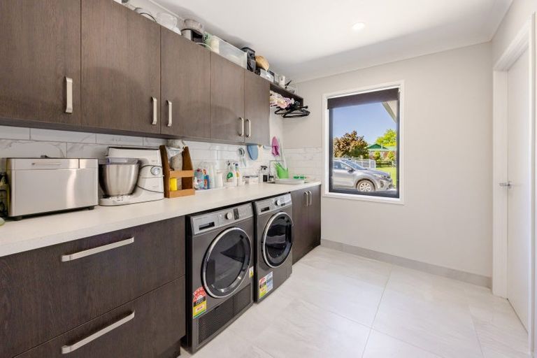 Photo of property in 3 Chamberry Drive, Waipukurau, 4282
