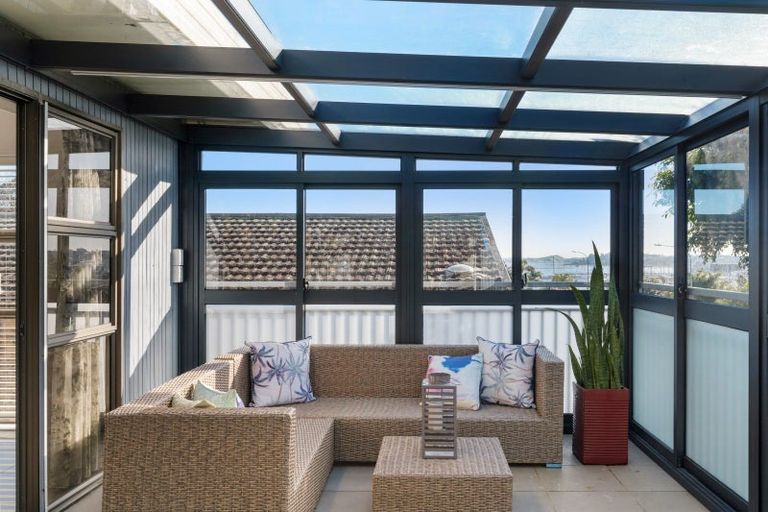 Photo of property in 15 Pigeon Mountain Road, Half Moon Bay, Auckland, 2012